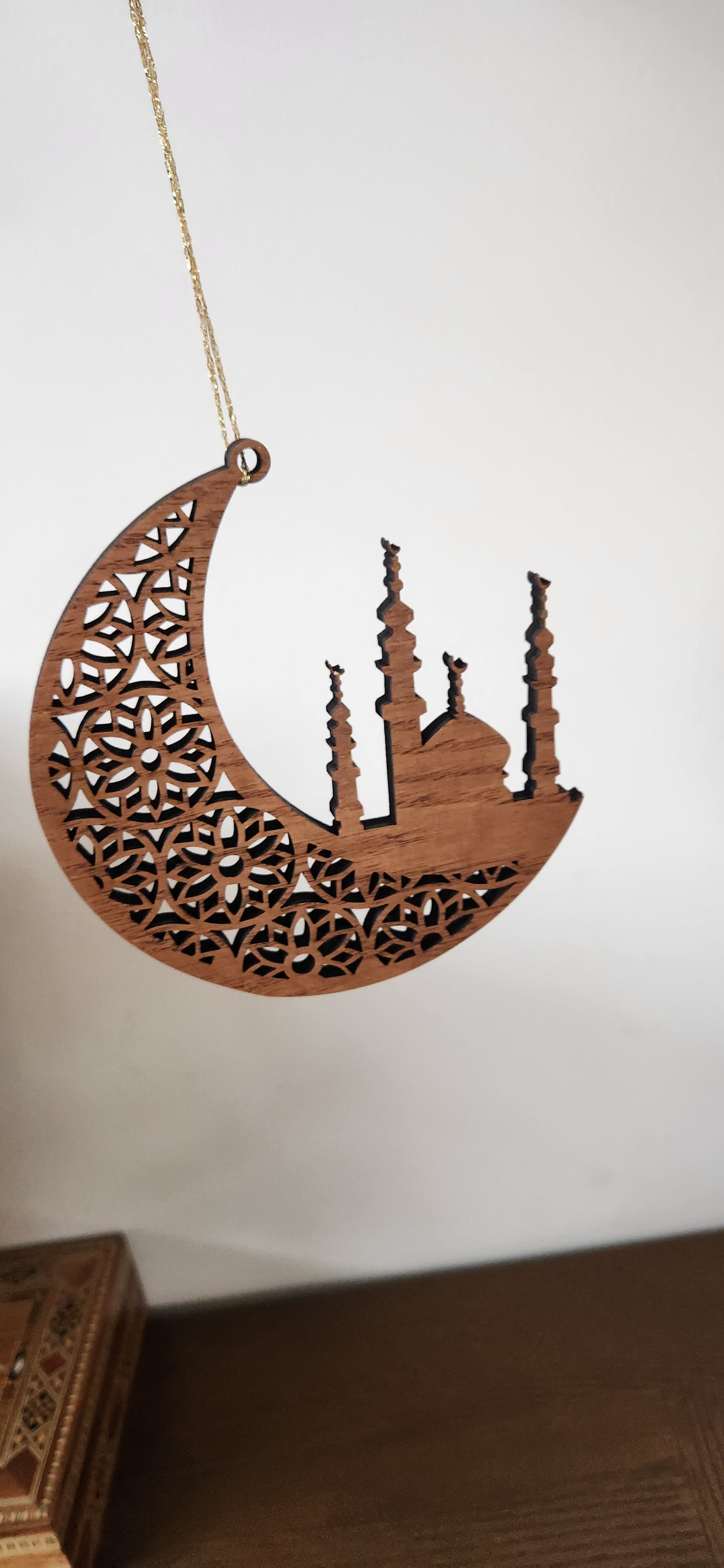 Laser-Cut Crescent Moon & Mosque Ramadan / Eid Wall Hanging
